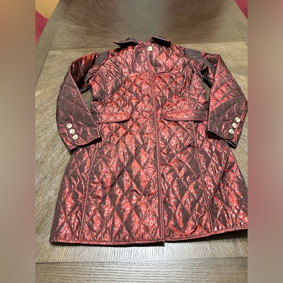 Chico’s Long Quilted Animal Print Coat in Deep Red, Size 0 (fits Size 4) - Picture 4 of 11